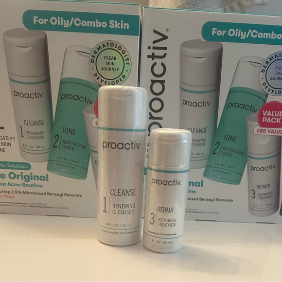 Proactiv Cleanse and Repair Skincare Sets 2 of the 3-piece sets - Picture 1 of 1